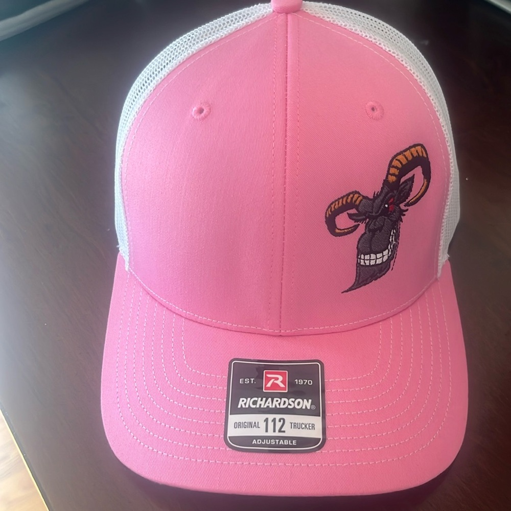 Richardson trucker hat
